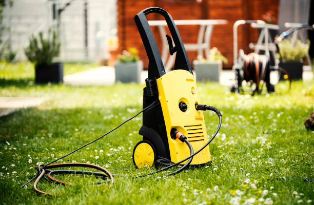 Best Building Exterior Washing  in Albertson, NY